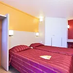 Otel Premiere Classe Lille Nord - *