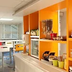 Premiere Classe Lille Nord - Otel Tourcoing