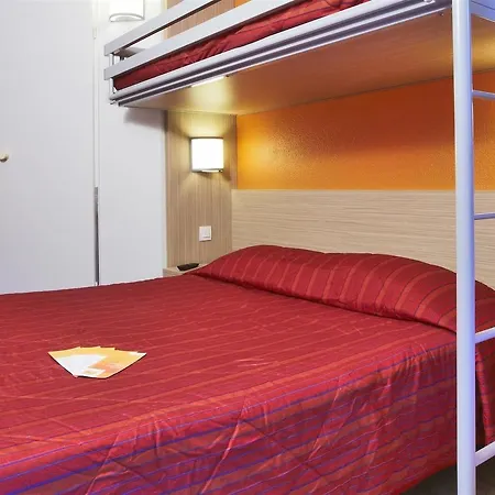Premiere Classe Lille Nord - Hotel