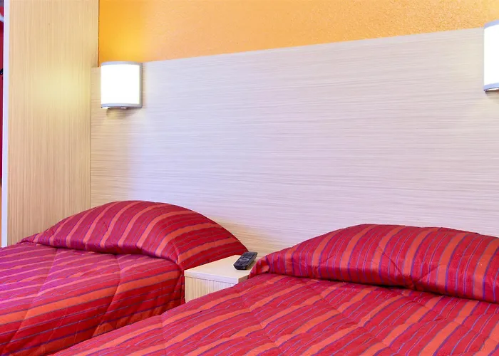 Premiere Classe Lille Nord - Hotel *